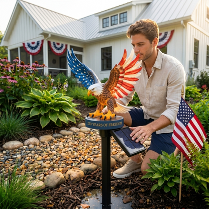 🔥LAST DAY 49% OFF – Solar Eagle Garden Light – A Glowing Tribute to American Freedom